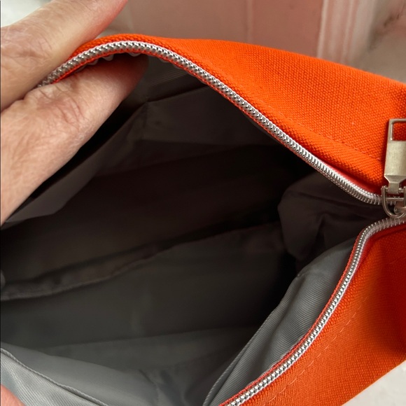 Orange Canvas Women's cosmetics Bag nwot - Picture 2 of 4